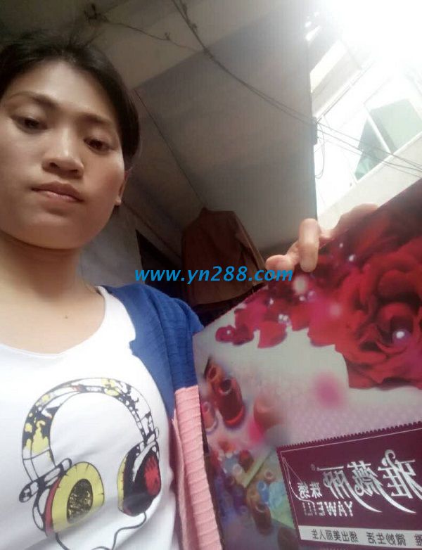 湖南株洲小超市劉女士業(yè)余時(shí)間做手工活珠繡加工掙錢 湖南株洲小超市劉女士利用業(yè)余時(shí)間做手工活珠繡加工掙錢(圖1)