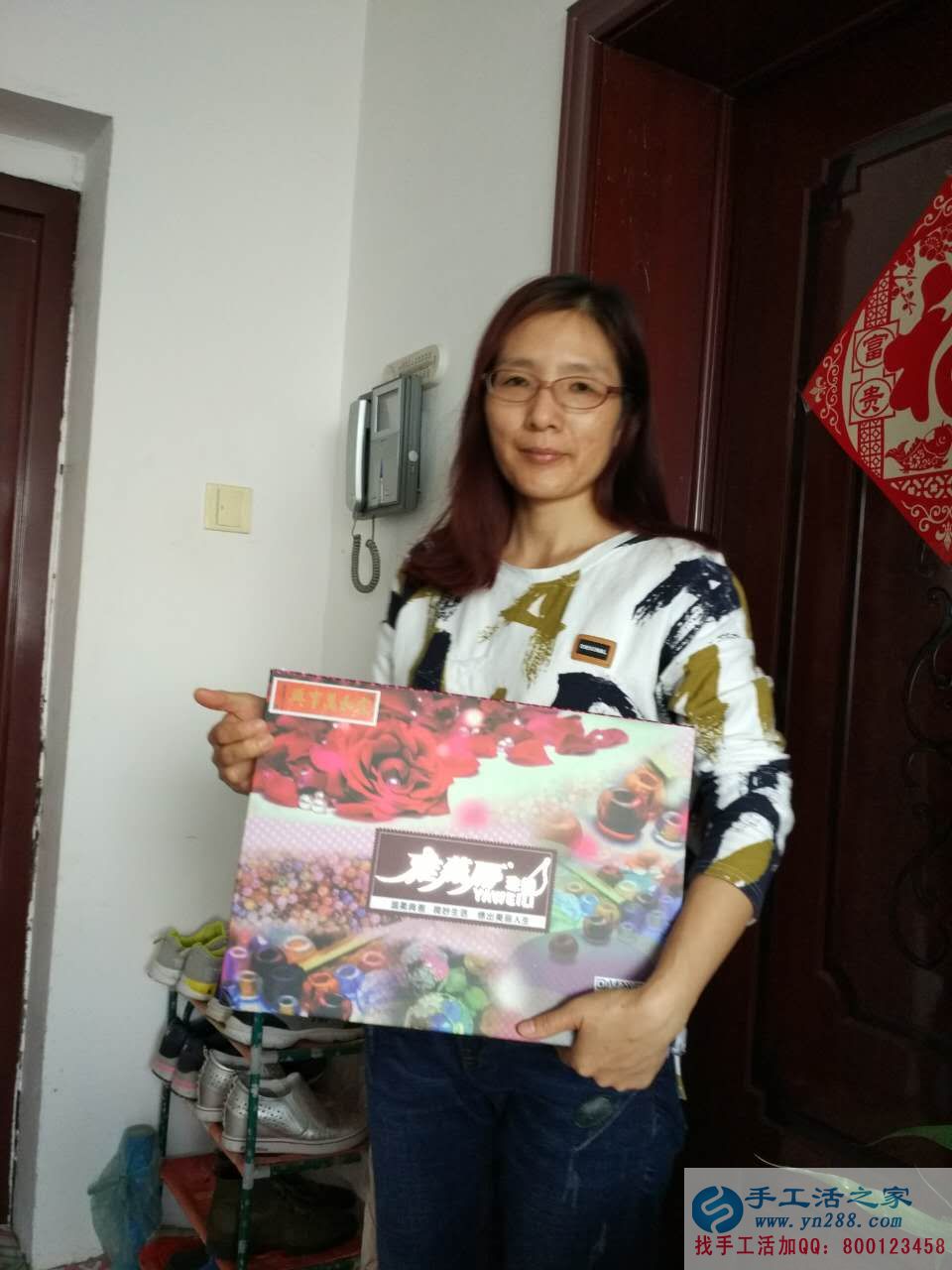 吉林通化韋女士通過朋友找到串珠繡手工活兼職在家做 吉林通化韋女士通過朋友找到串珠繡手工活兼職在家做