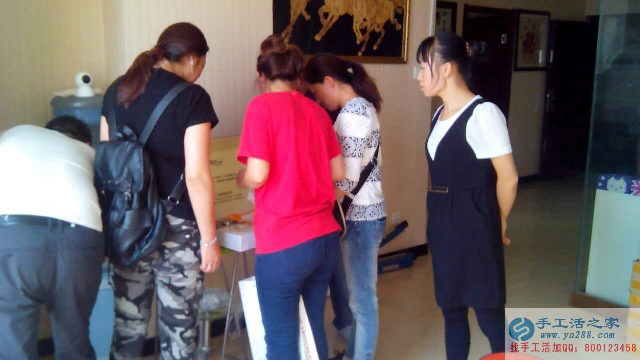 發(fā)家致富不用愁，江蘇淮安倪先生找到手工活之家創(chuàng)業(yè)好項(xiàng)目——前來(lái)考察的客戶