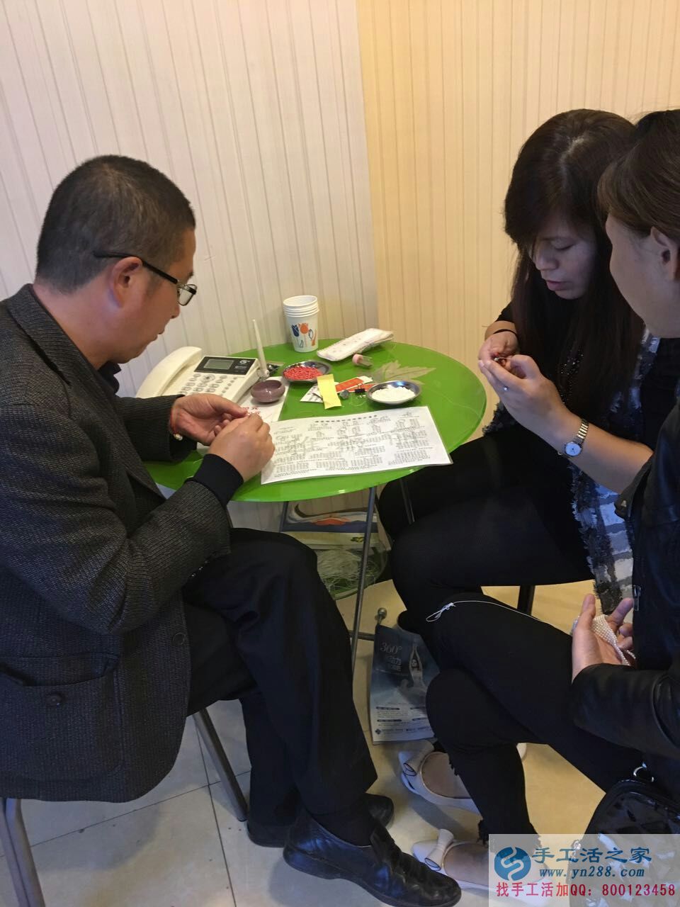 江蘇阜寧縣崔先生夫婦來手工活之家考察成功加入村代理！