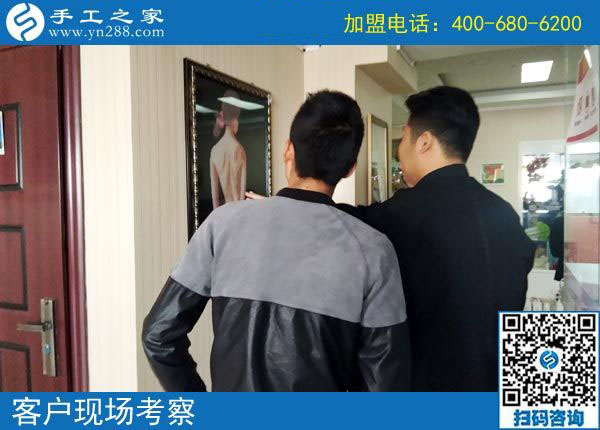 10月24日，做這個(gè)串珠手工活加盟項(xiàng)目能不能掙錢要看這三點(diǎn)。手工之家接待考察加工客戶剪影