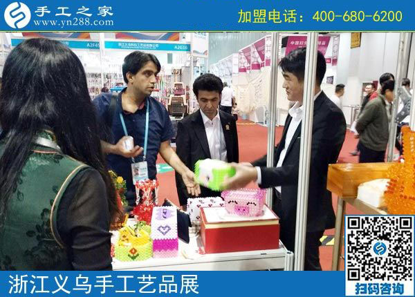 每次結(jié)算幾百元，河南禹州劉女士對拿回家做的手工活加工項目非常滿意