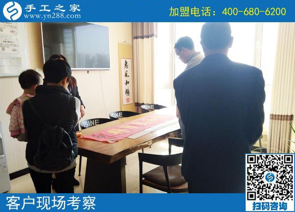 3月18日，她們?nèi)绾瓮ㄟ^(guò)這個(gè)可以寄到家做的手工活實(shí)現(xiàn)了個(gè)人的逆襲？手工之家接待考察加工客戶剪影