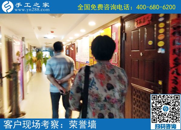 與年齡無關(guān)，掙錢什么時(shí)候也不晚。云南曲靖劉女士做手工活外發(fā)加工項(xiàng)目掙錢后說