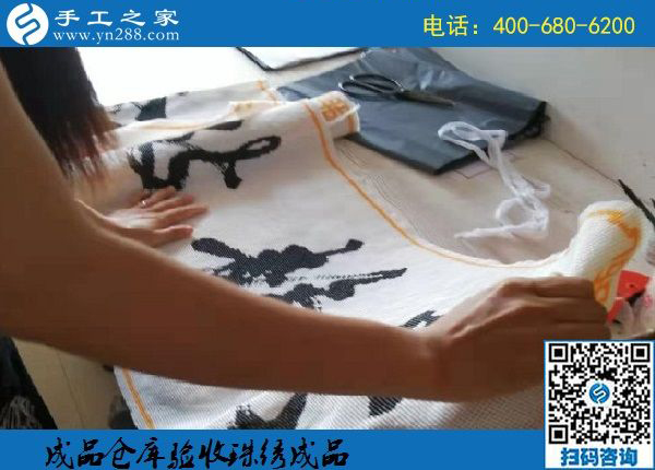 8月15日，在家做什么手工活掙錢，很多人選擇珠繡外發(fā)手工活，手工之家接待考察加工客戶剪影