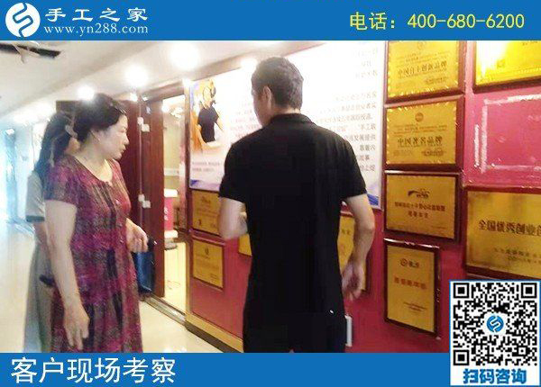 8月19日，能掙錢的手工活是珠繡負(fù)責(zé)回收的手工活，手工之家接待考察加工客戶剪影