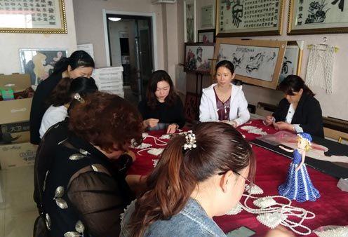 勵志珠珠繡創(chuàng)始人郝磊受邀參加2019APEC工商領導人峰會?。?！