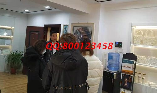 1月1日，元旦假期把手工活拿回家做，這個串珠外發(fā)手工活加工能掙錢，手工之家接待考察合作加工客戶剪影(圖4)