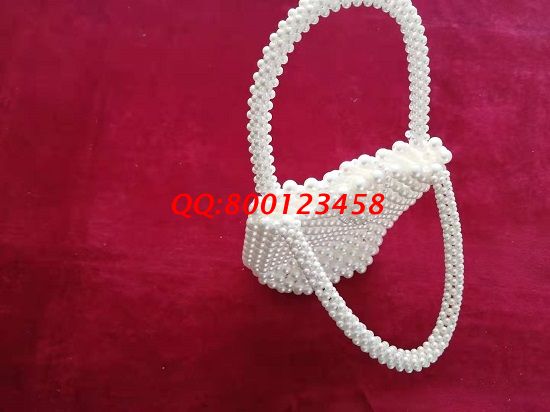 12月31日，可以寄到家做的手工活，服務(wù)好、模式好，大家都選手工之家的手工活外發(fā)加工項目，圖為勵志珠珠繡串珠產(chǎn)品實拍