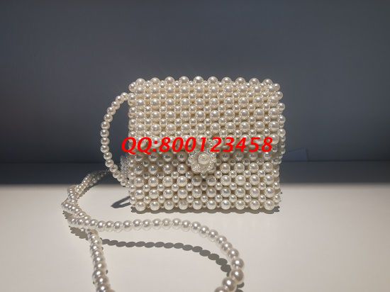 12月30日，找適合大家的外發(fā)手工活、想找正規(guī)廠家的手工活，放心在家做手工活掙錢，自己做還是組織人做，來手工之家都可以，圖為勵志珠珠繡串珠（珠包）產(chǎn)品實拍