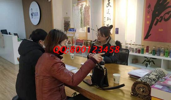 3月5日，干凈安全，負(fù)責(zé)郵寄到家的手工活，拿回家做的手工活，就是勵(lì)志珠珠繡外發(fā)手工活，手工之家接待考察合作加工客戶剪影