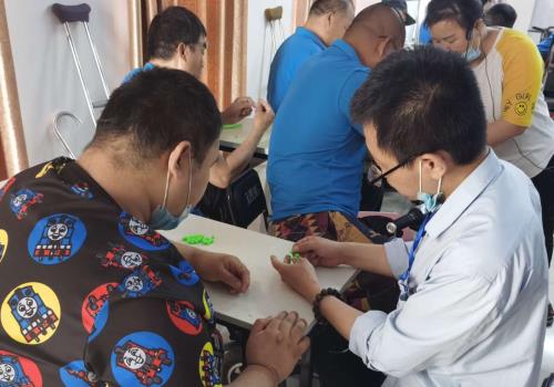 助力靈活就業(yè)，手工之家的珠繡外發(fā)手工活一直在路上