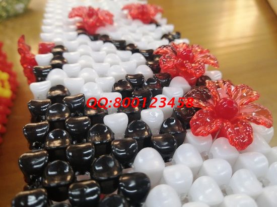 4月21日，可以寄到家做的手工活，加工手工活掙錢，要有收益，產(chǎn)品質(zhì)量很重要，手工之家這樣來(lái)保證，圖為勵(lì)志珠珠繡串珠手工產(chǎn)品實(shí)拍