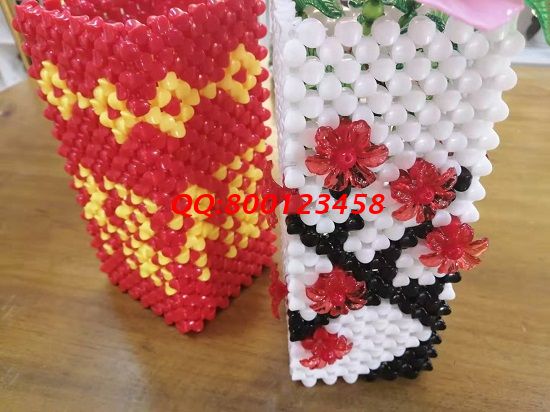 4月21日，可以寄到家做的手工活，加工手工活掙錢，要有收益，產(chǎn)品質(zhì)量很重要，手工之家這樣來(lái)保證，圖為勵(lì)志珠珠繡串珠手工產(chǎn)品實(shí)拍