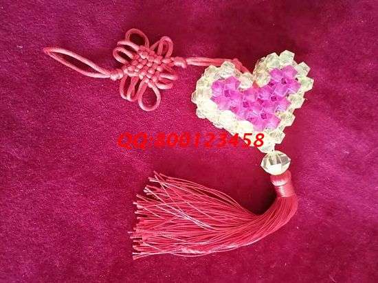 4月29日，純手工活外發(fā)加工，簡(jiǎn)單好做、負(fù)責(zé)回收，手工之家是個(gè)好選擇，勵(lì)志珠珠繡串珠小飾品實(shí)拍