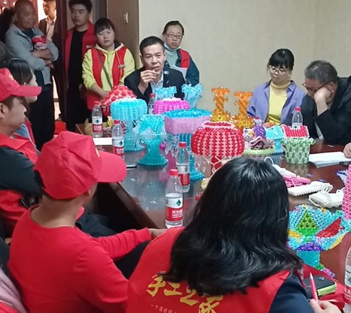 創(chuàng)業(yè)，其實(shí)有章可循，“手工之家”模式讓你人生有夢(mèng)、創(chuàng)業(yè)成功                      ----記手工之家第二期全國優(yōu)秀繡娘培訓(xùn)會(huì)