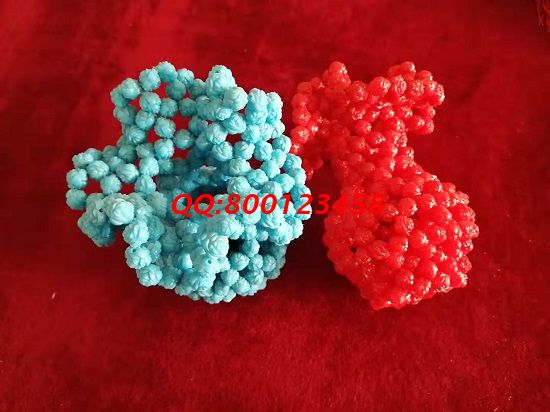 5月3日，拿回家做的手工活要找長期穩(wěn)定的，一直供料的手工活加工項目非遺手工珠繡是大家共同的選擇，圖為勵志珠珠繡串珠純手工成品實拍