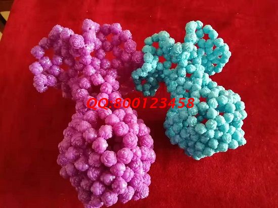 5月3日，拿回家做的手工活要找長期穩(wěn)定的，一直供料的手工活加工項目非遺手工珠繡是大家共同的選擇，圖為勵志珠珠繡串珠純手工成品實拍