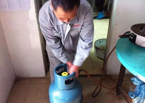 防騙在行動(dòng)，手工之家提醒農(nóng)民朋友，這些騙局要注意，也許就在你的身邊(圖1)