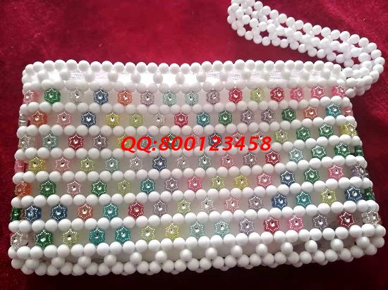 5月8日，可以寄到家做的手工活，在家做手工活掙錢，珠繡外發(fā)手工活是大家的選擇，勵志珠珠繡串珠手工包產(chǎn)品實拍