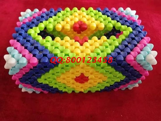 5月26日，拿回家做的手工活，在家做手工活掙錢，這個企業(yè)讓人放心、手工活也好，勵志珠珠繡串珠手工產(chǎn)品（紙抽盒）實拍