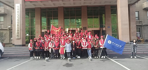 讓孩子快樂，陪伴才是硬道理-----記手工之家在家陪著孩子做珠繡手工事業(yè)的每一個(gè)人