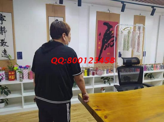 6月8日，珠繡拿回家做的手工活，除了掙錢(qián)還有更大意義，傳承傳統(tǒng)手工文化，我們都在努力，手工之家接待考察加工客戶(hù)剪影