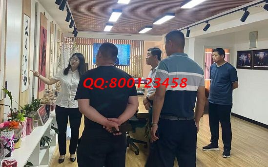 7月2日，可以寄到家做的手工活，簡(jiǎn)單好做的勵(lì)志珠珠繡，大家都喜歡、都想做，村領(lǐng)導(dǎo)帶隊(duì)來(lái)考察。手工之家接待考察加工客戶剪影