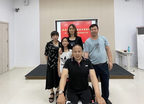 服務(wù)到家，只為更好 --- ---記手工之家勵志珠珠繡技能培訓(xùn)全國巡講·河間站