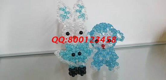 8月1日，拿回家做的手工活，可靠放心的外發(fā)手工活，就來手工之家，圖為勵志珠珠繡串珠成品實拍