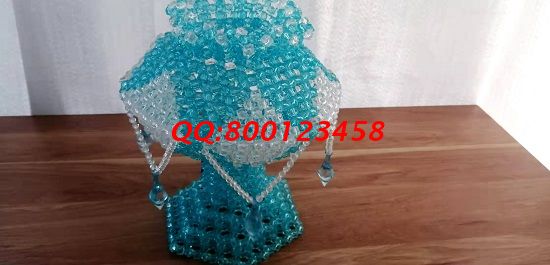 8月8日，想做手工活掙錢，選擇手工之家的外發(fā)手工活，這里拿回家做的手工活靠譜可信，圖為勵志珠珠繡串珠產(chǎn)品實拍