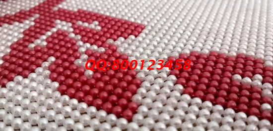 8月7日，想找手工活拿回家做就選手工之家，大家一起做好手工之家的珠繡外發(fā)手工活，圖為勵志珠珠繡成品細節(jié)實拍