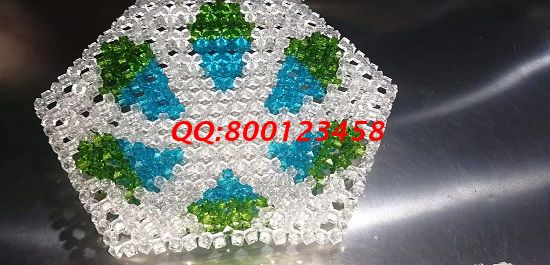 8月19日，服務(wù)貼心，這個(gè)正規(guī)供料的手工活回收政策也非常的人性化，圖為勵(lì)志珠珠繡串珠成品實(shí)拍