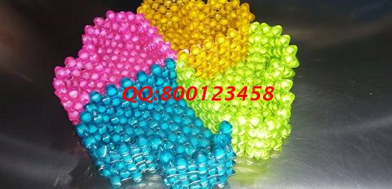 8月19日，服務(wù)貼心，這個(gè)正規(guī)供料的手工活回收政策也非常的人性化，圖為勵(lì)志珠珠繡串珠成品實(shí)拍