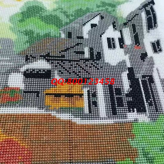 8月24日，全面了解后合作，這個(gè)可以寄到家做的手工活讓大家心里放心踏實(shí)，圖為勵(lì)志珠珠繡成品細(xì)節(jié)實(shí)拍