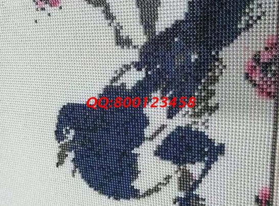 8月31日，可以寄到家做的手工活，想在家做手工活掙錢(qián)，越來(lái)越多人選擇十多年的老企業(yè)手工之家，圖為勵(lì)志珠珠繡成品細(xì)節(jié)實(shí)拍