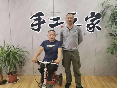一次獎金100000元，做珠繡非遺手工，我驕傲！--- ---記湖南湘西代理周總在手工之家領取獎金