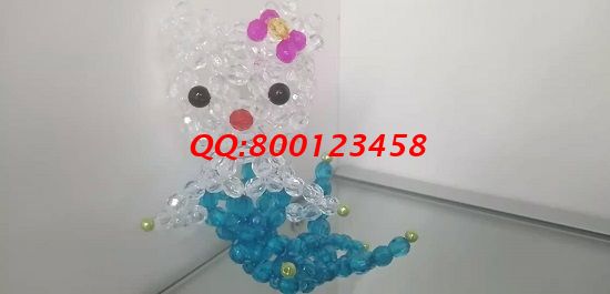 9月26日，想接正規(guī)廠家的手工活，拿回家做的手工活，就選態(tài)度認(rèn)真、重視服務(wù)的好企業(yè)手工之家，圖為勵(lì)志珠珠繡串珠成品實(shí)拍