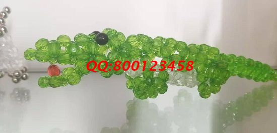 9月26日，想接正規(guī)廠家的手工活，拿回家做的手工活，就選態(tài)度認(rèn)真、重視服務(wù)的好企業(yè)手工之家，圖為勵(lì)志珠珠繡串珠成品實(shí)拍