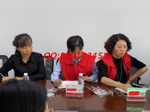 10月6日，長期穩(wěn)定，這個正規(guī)手工活外發(fā)加工企業(yè)，還有個性化定制服務，圖為手工之家優(yōu)秀繡娘培訓會剪影