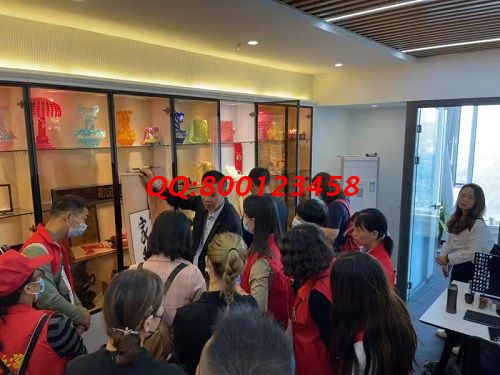 10月10日，加工費(fèi)結(jié)算，這個(gè)正規(guī)手工活外發(fā)加工企業(yè)的手工活代加工項(xiàng)目是這樣的，圖為手工之家優(yōu)秀繡娘培訓(xùn)會(huì)剪影