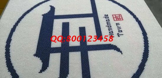 10月22日，正規(guī)手工活外發(fā)加工企業(yè)對加工費結(jié)算都是非常重視的，圖為勵志珠珠繡成品細(xì)節(jié)實拍