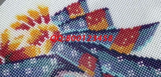 10月26日，想接正規(guī)廠家的手工活，拿回家做的手工活，就選不斷創(chuàng)新的手工之家，圖為勵志珠珠繡成品細節(jié)實拍