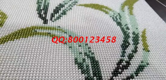 10月26日，想接正規(guī)廠家的手工活，拿回家做的手工活，就選不斷創(chuàng)新的手工之家，圖為勵志珠珠繡成品細節(jié)實拍