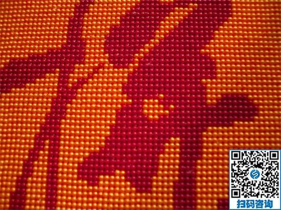 兩個孩子的寶媽，靠做手工活加工實現(xiàn)在家掙錢(圖1)