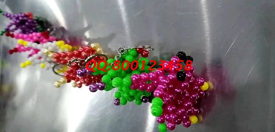 10月30日，可以帶回家做的手工活，想接正規(guī)廠家的手工活，十多年的手工之家有歷史、有成績、有保障，圖為勵志珠珠繡串珠成品實拍