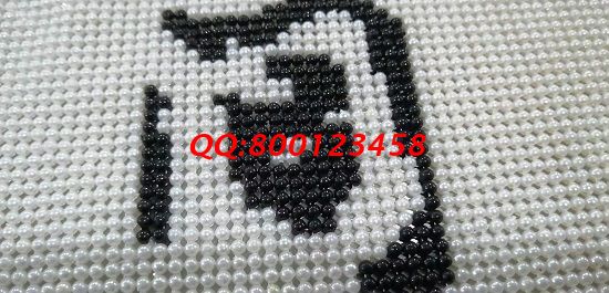 11月1日，考察合作的手工活代理加工項目，在家做手工活掙錢，如何能掙得更多，圖為勵志珠珠繡成品細節(jié)實拍