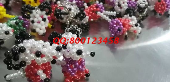 11月3日，在家做珠繡串珠手工活掙錢，這個拿回家做的手工活你我都適合，圖為勵志珠珠繡串珠成品實拍