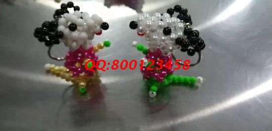 11月3日，在家做珠繡串珠手工活掙錢，這個拿回家做的手工活你我都適合，圖為勵志珠珠繡串珠成品實拍