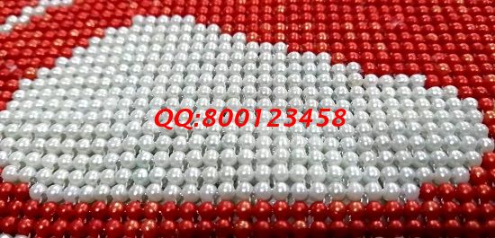 11月4日，想接正規(guī)廠家的手工活，在家做手工活掙錢，珠繡串珠手工沒有特殊的要求，適應(yīng)性很廣，圖為勵(lì)志珠珠繡成品細(xì)節(jié)